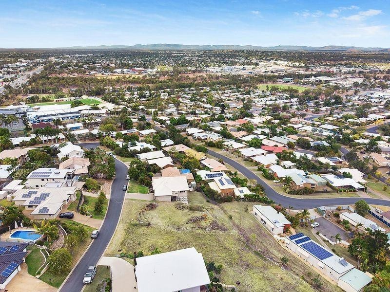 13 Hodda Drive, Kawana QLD 4701