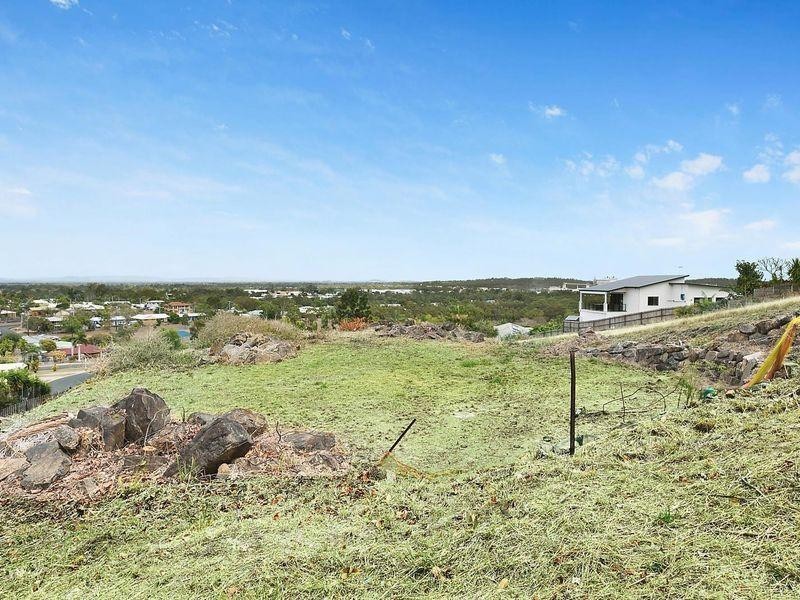 13 Hodda Drive, Kawana QLD 4701