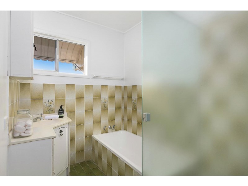 69 Gray Street, Park Avenue QLD 4701