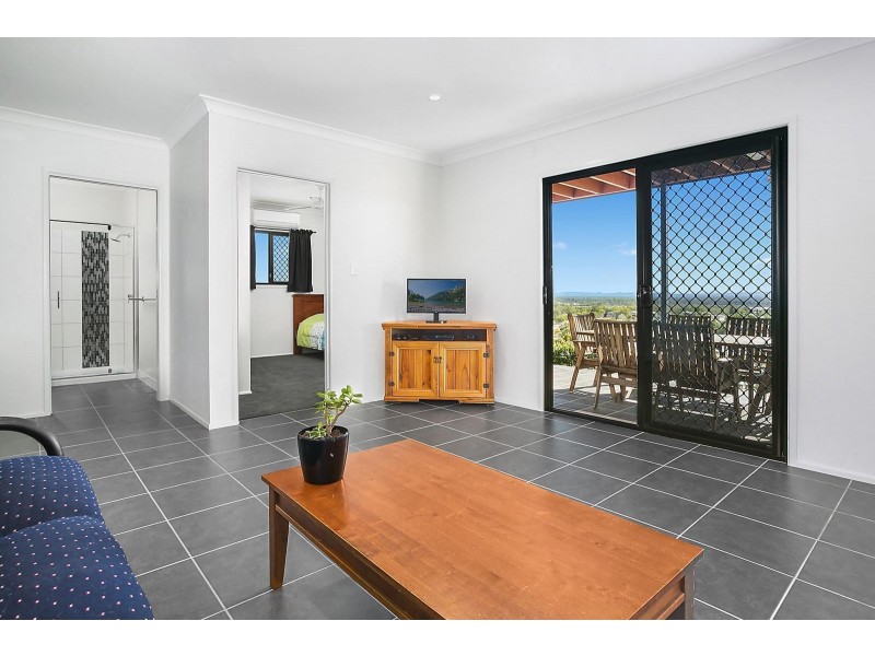 17 Hodda Drive, Kawana QLD 4701