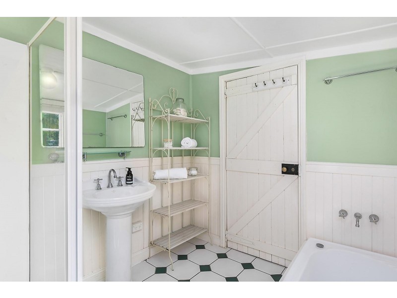 224 Denham Street, The Range QLD 4700