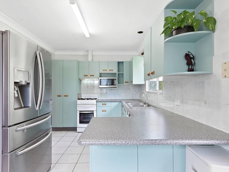 69 Dee Street, Koongal QLD 4701