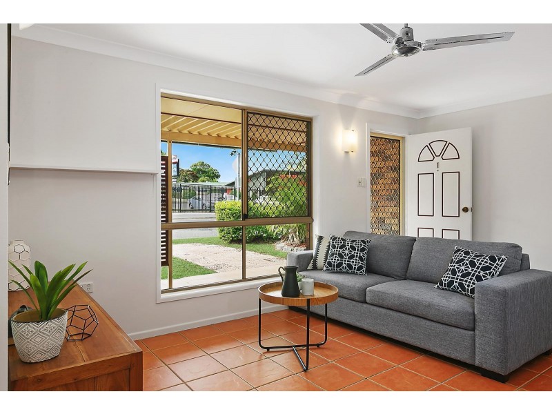1 Hotham Close, Parkhurst QLD 4702