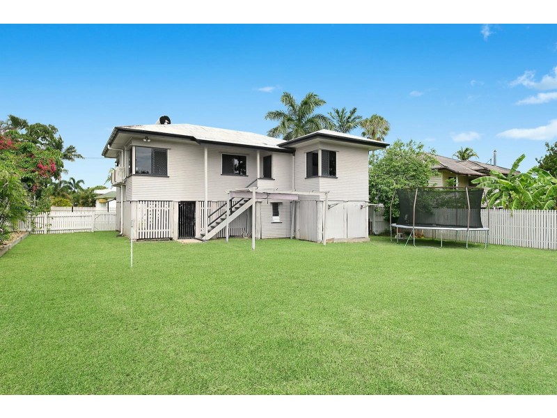 61 Oakley Street, Wandal QLD 4700