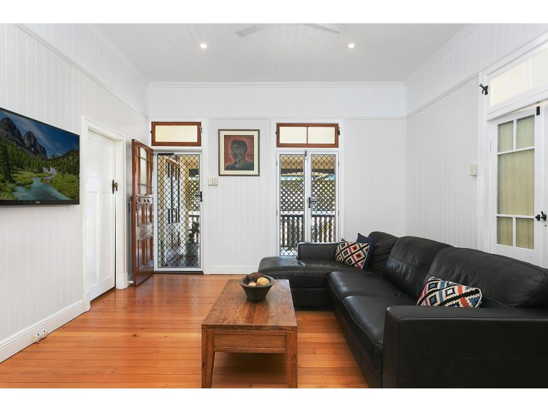 43 Church Street, Allenstown QLD 4700