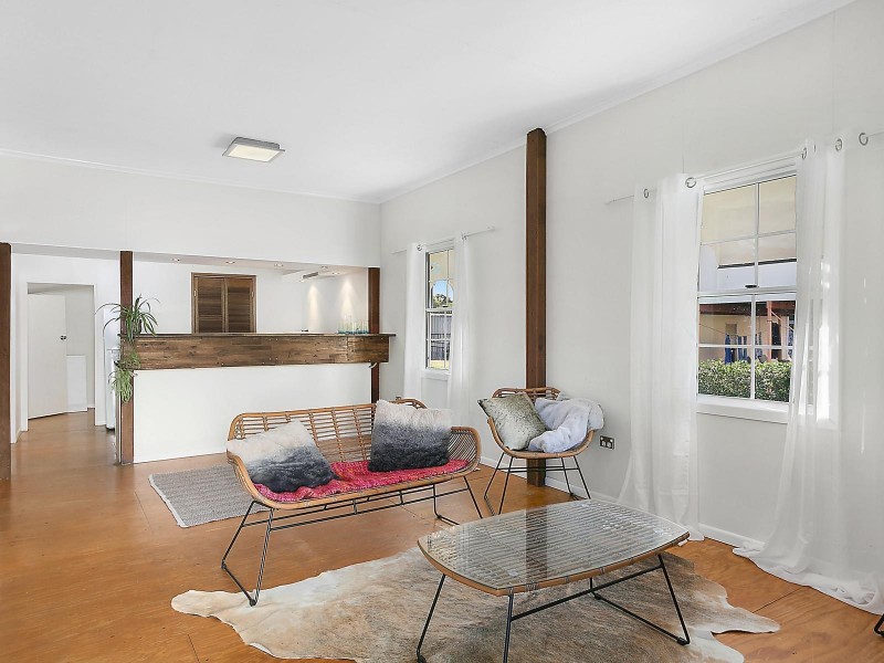 25 Linnett Street, Berserker QLD 4701