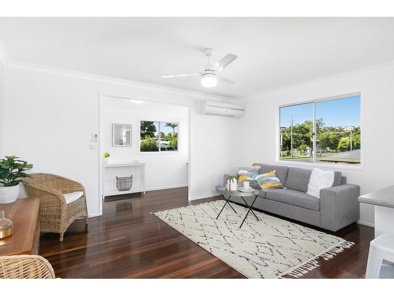 252 Carlton Street, Kawana QLD 4701