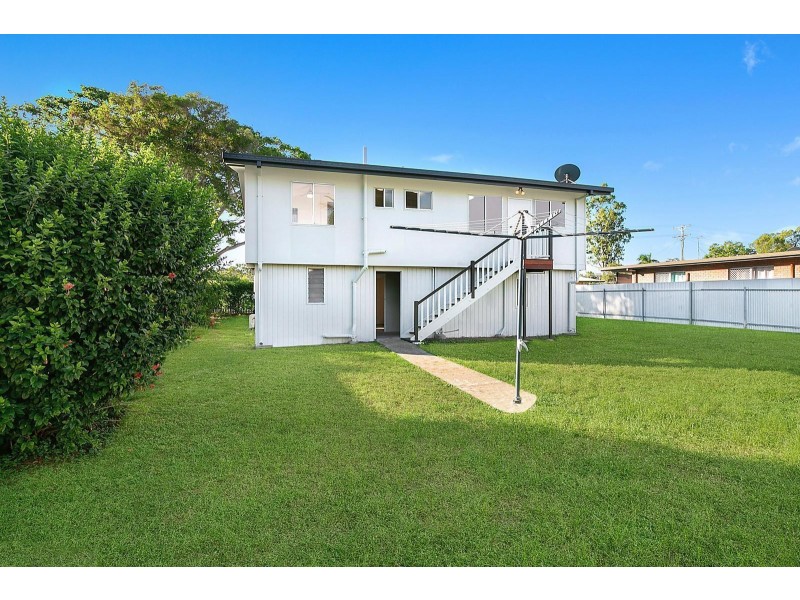 252 Carlton Street, Kawana QLD 4701