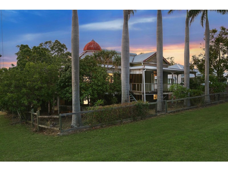 70 Pennycuick Street, West Rockhampton QLD 4700