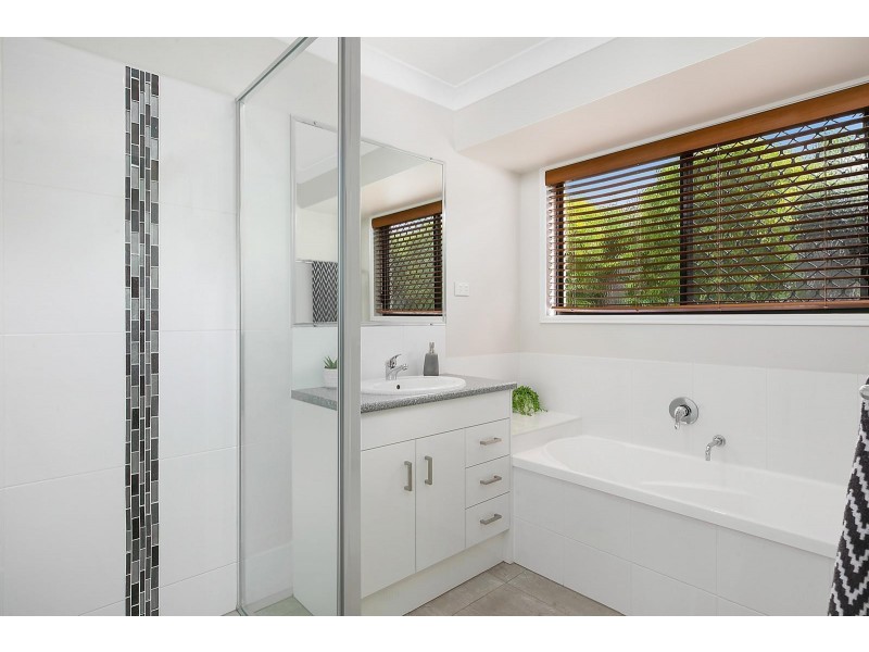 22 Kerrie Meares Crescent, Gracemere QLD 4702