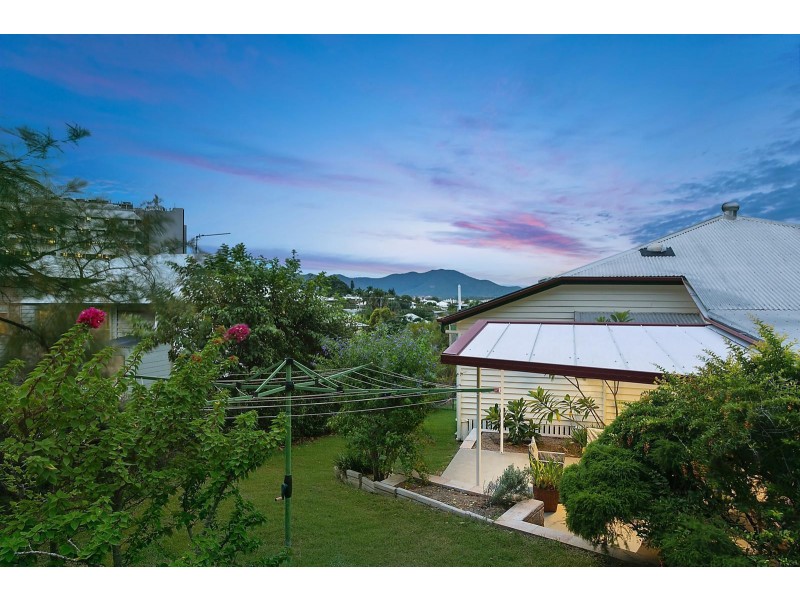 20 Kellow Street, The Range QLD 4700
