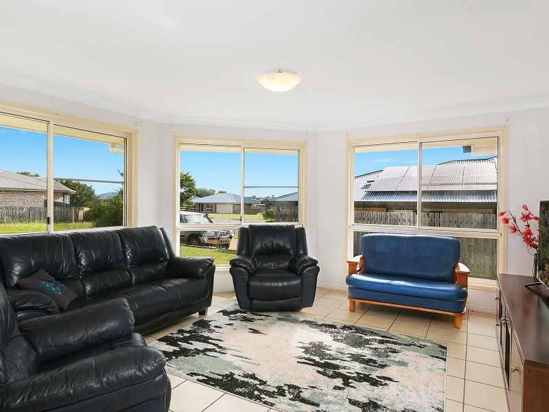 3 Zamia Way, Gracemere QLD 4702