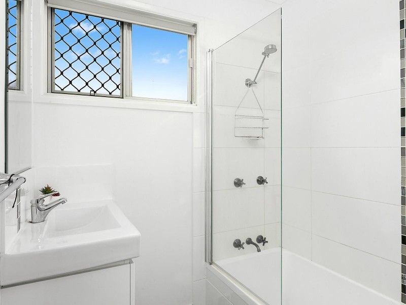 49 Gray Street, Park Avenue QLD 4701