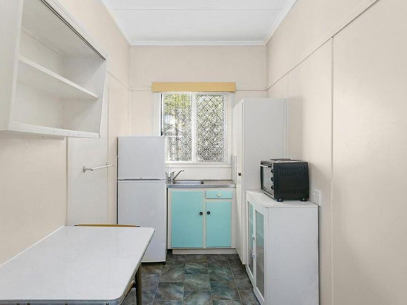 138 West Street, Allenstown QLD 4700