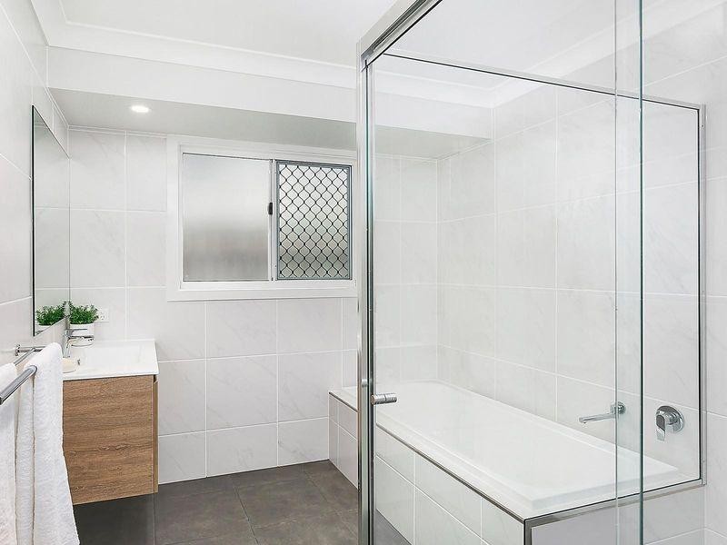 5A Sedborough Street, The Range QLD 4700