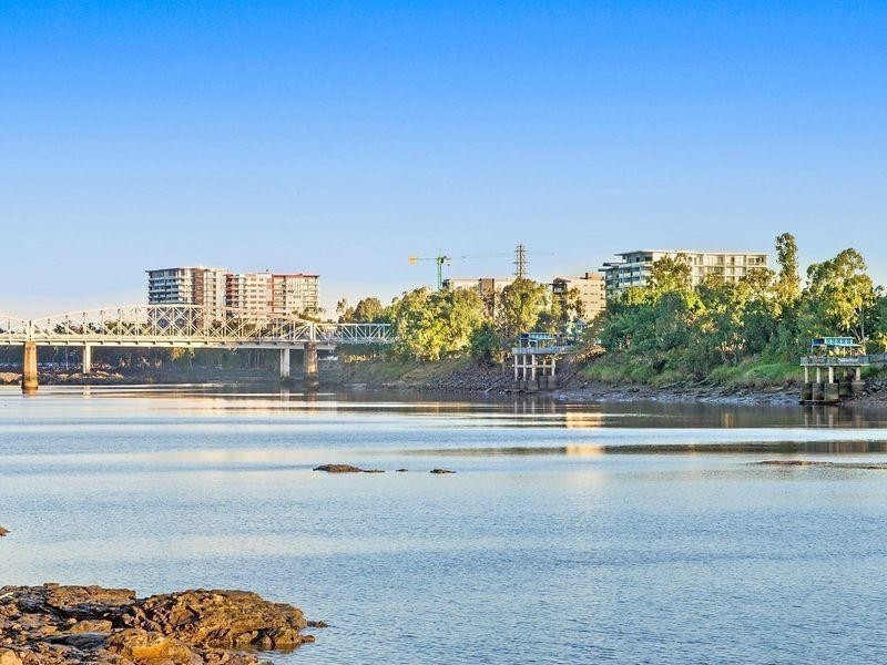 102/2-4 Victoria Parade, Rockhampton City QLD 4700