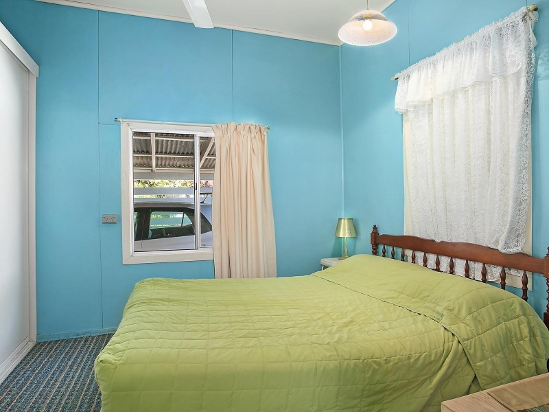 4 Cooper Street, Lakes Creek QLD 4701