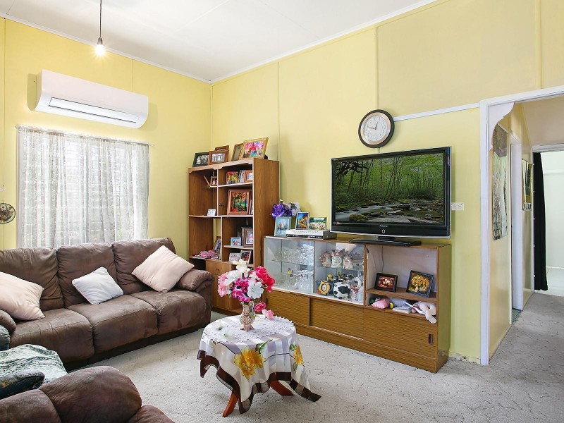 4 Cooper Street, Lakes Creek QLD 4701