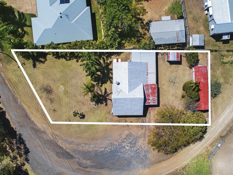 4 Cooper Street, Lakes Creek QLD 4701