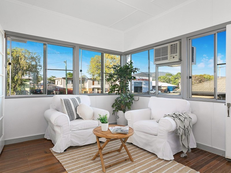 34 Charles Street, Berserker QLD 4701