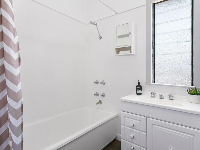 34 Charles Street, Berserker QLD 4701