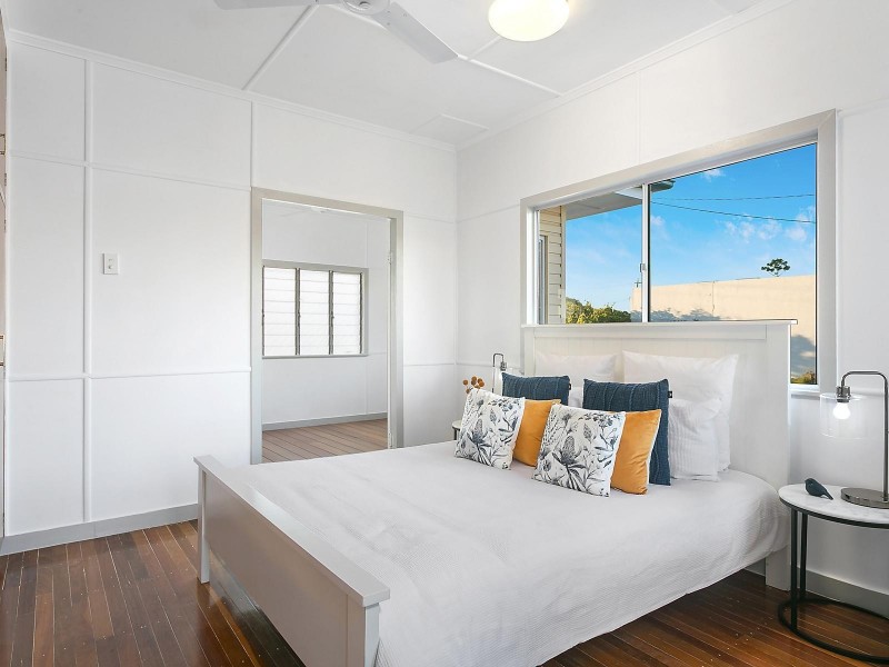 34 Charles Street, Berserker QLD 4701