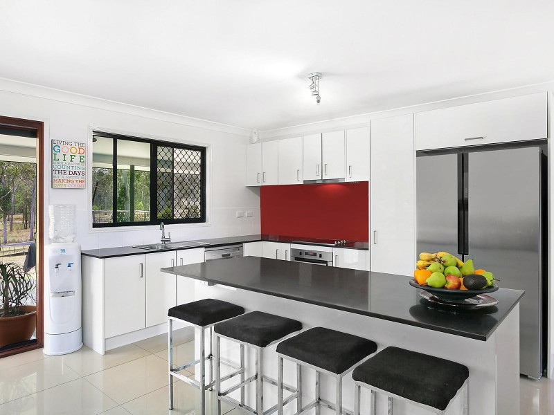 27 Murray Lane, Cawarral QLD 4702