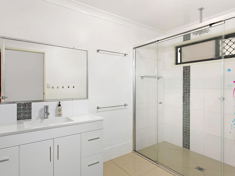 27 Murray Lane, Cawarral QLD 4702