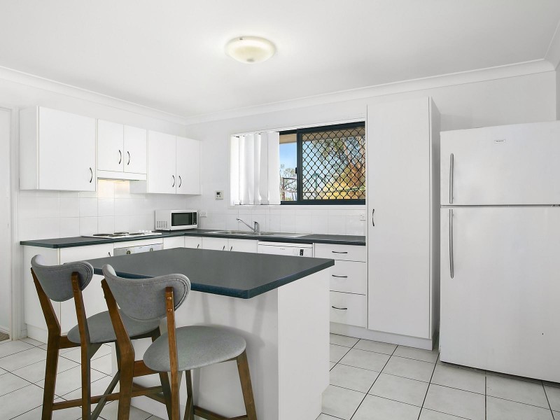 22 William Close, Gracemere QLD 4702