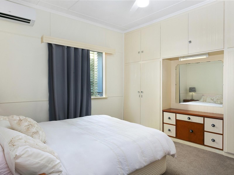 160 Guymer Street, Frenchville QLD 4701