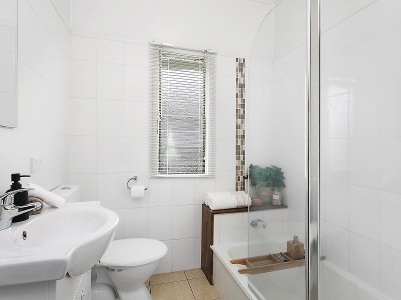 87 Western Street, West Rockhampton QLD 4700