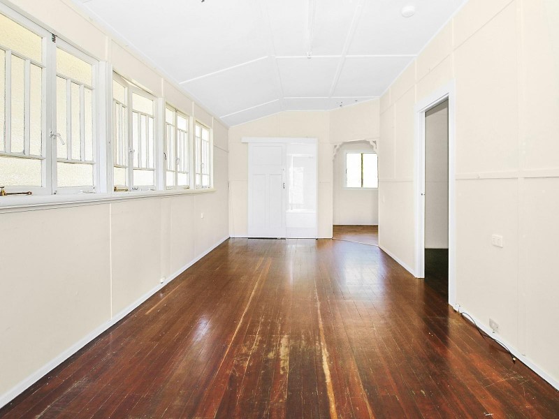 200 Elphinstone Street, Berserker QLD 4701