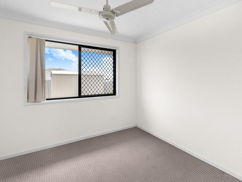25 Bronco Crescent, Gracemere QLD 4702