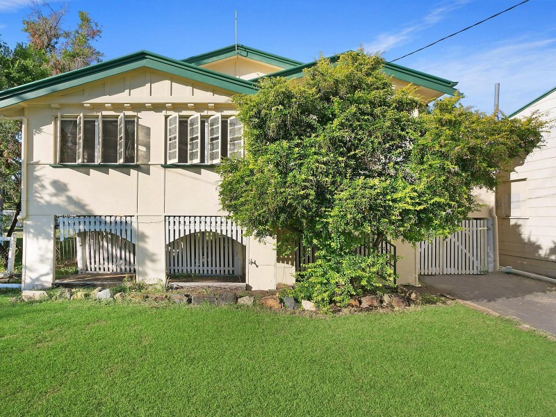 4 Haynes Street, Park Avenue QLD 4701