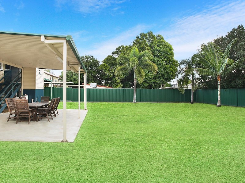 72 Main Street, Park Avenue QLD 4701