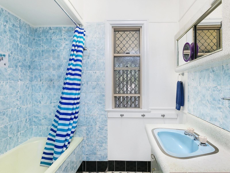 33 Spencer Street, The Range QLD 4700