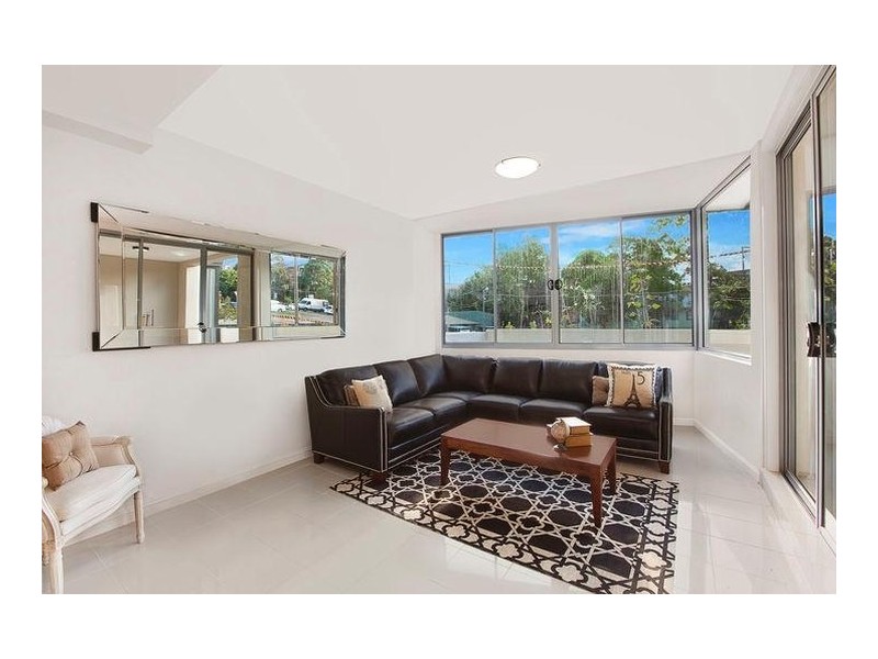 8 Morley Street, Sutherland NSW 2232