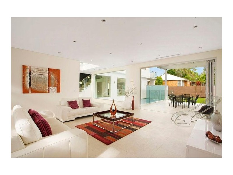 1  Leavesden Place, Sylvania NSW 2224