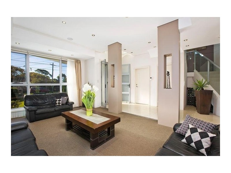 21 Sproule Road, Illawong NSW 2234