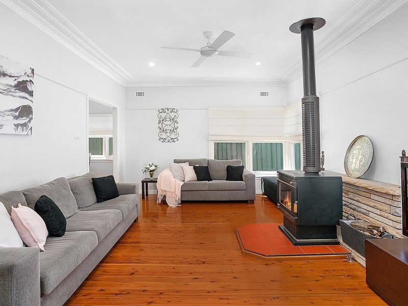 19 Yeramba Avenue, Caringbah South NSW 2229