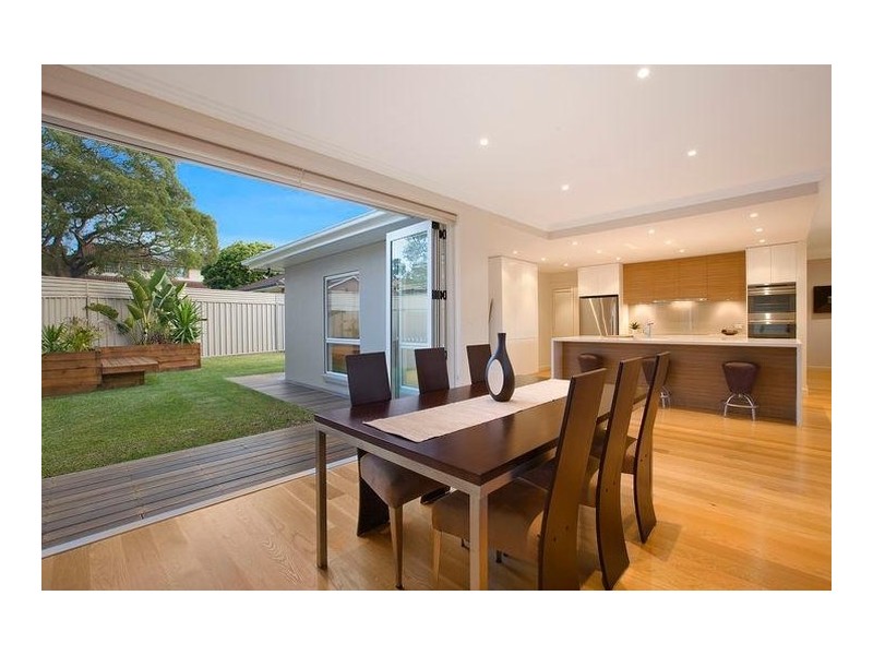 36 Wollun Street, Como NSW 2226