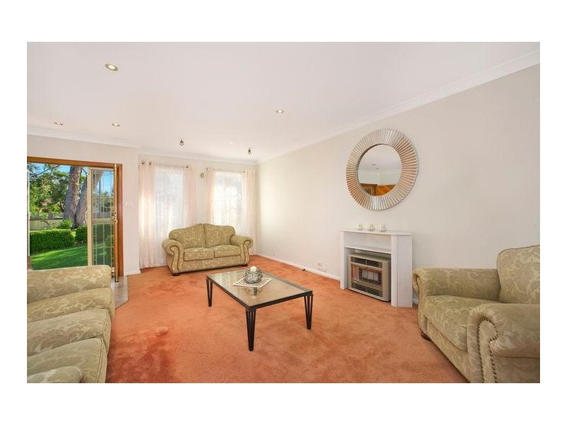 2 Seine Place, Miranda NSW 2228