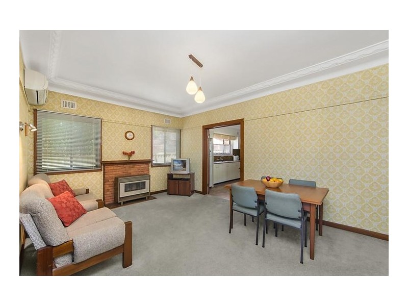 5 Chamberlain Avenue, Caringbah NSW 2229