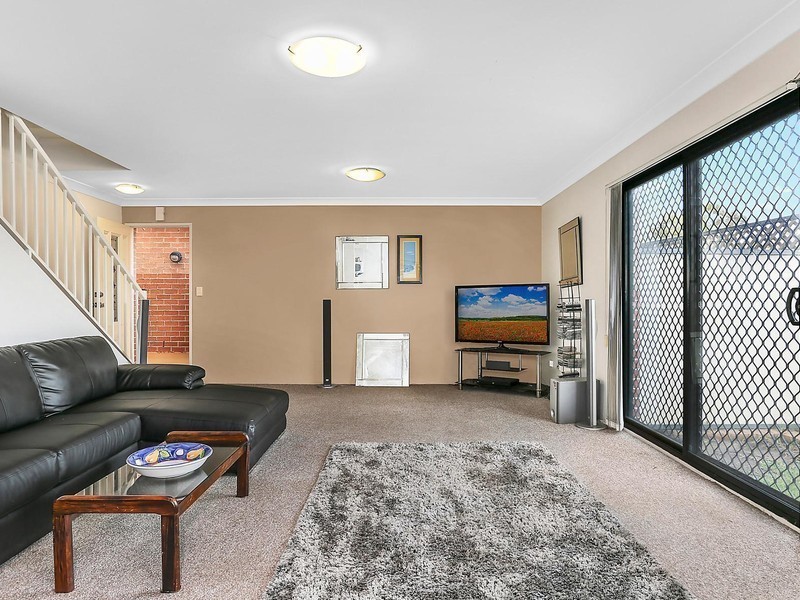 15/8 Warumbui Avenue, Miranda NSW 2228