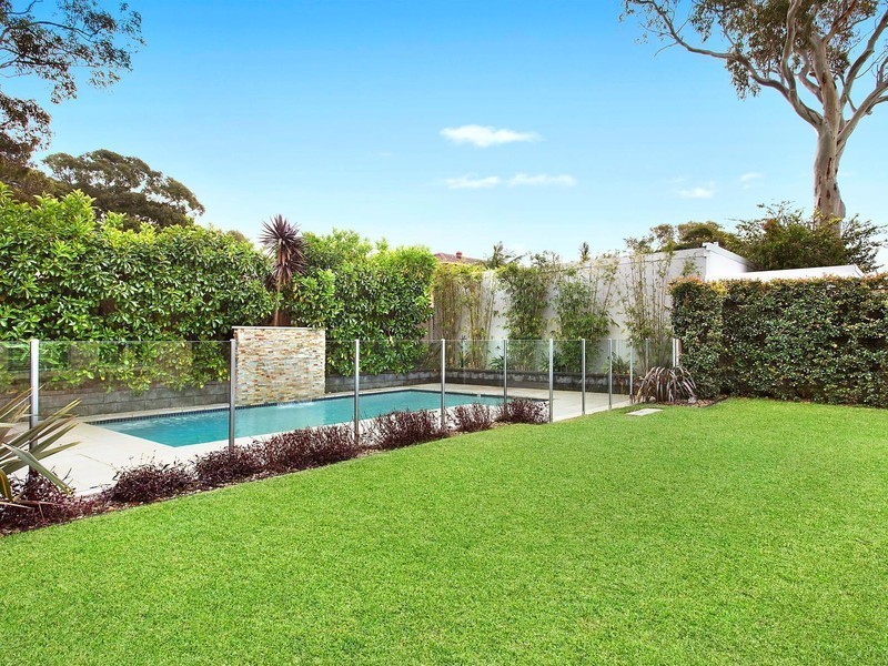 7 Ocean View Street, Woolooware NSW 2230