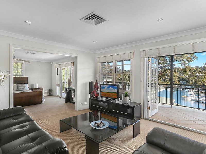 227 Gannons Road, Caringbah South NSW 2229