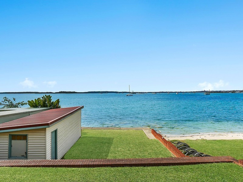 30 Woodlands Road, Taren Point NSW 2229