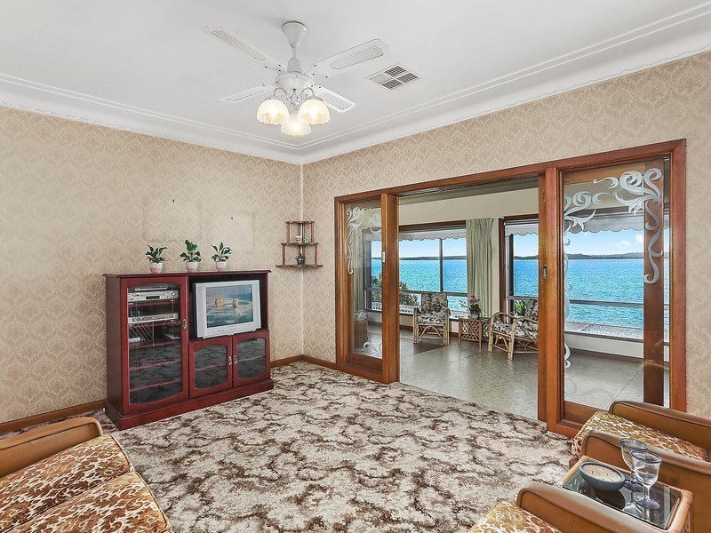 30 Woodlands Road, Taren Point NSW 2229