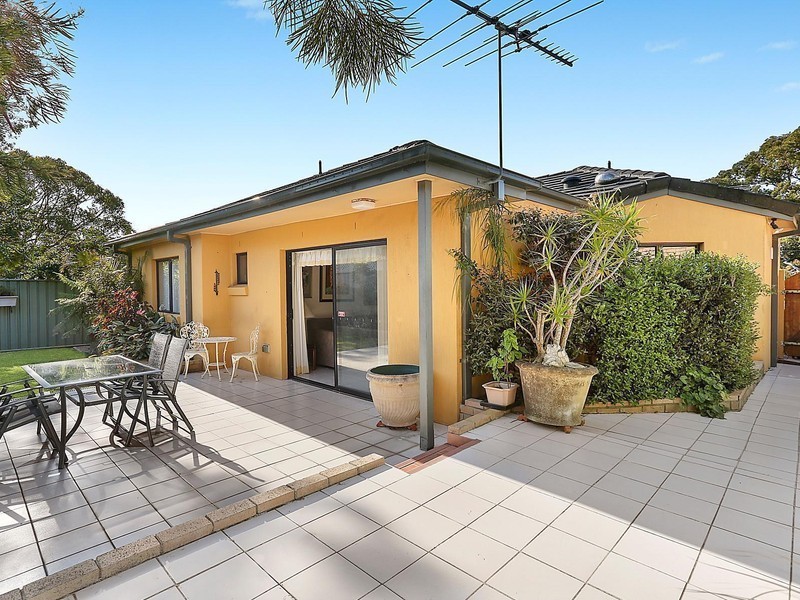 2/4 Bulwarra Road, Caringbah South NSW 2229