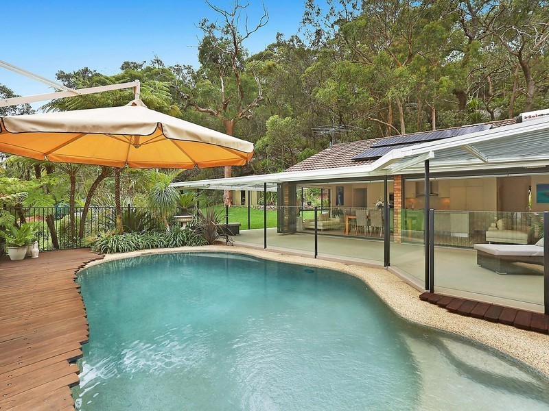 2 Lochiel Road, Engadine NSW 2233